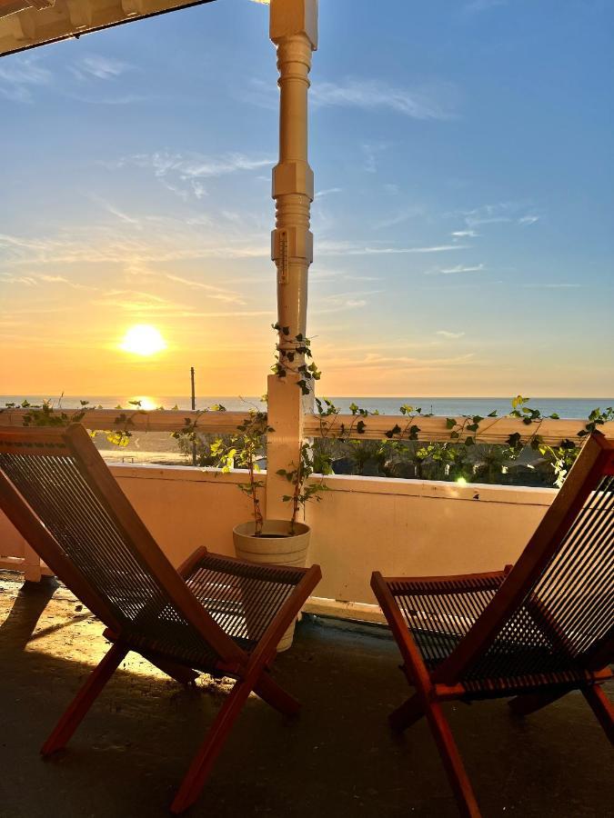 A View Of The Bay- Panoramic Sea Views- Sleeps 4 Apartment Westgate-on-Sea Екстериор снимка